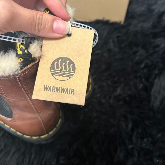 DR MARTENS 2976 leonore leather fur ankle Chelsea boots booties shoes sz 8 new - Picture 5 of 9